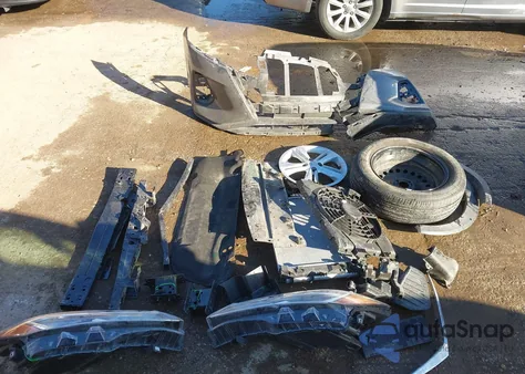 2025 Nissan Kicks Play S из США, поврежденный, VIN 3N1CP5BV3SL482308